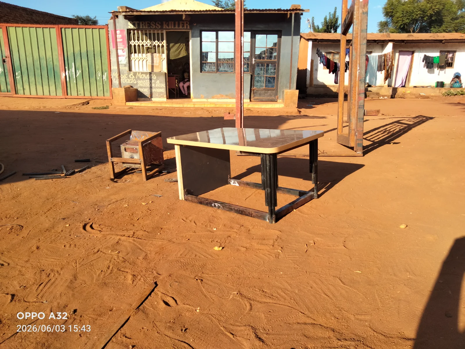 Coffe table — image 3