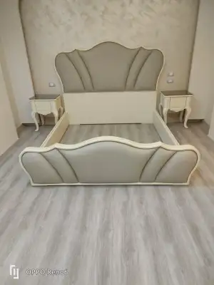 Queen size bed